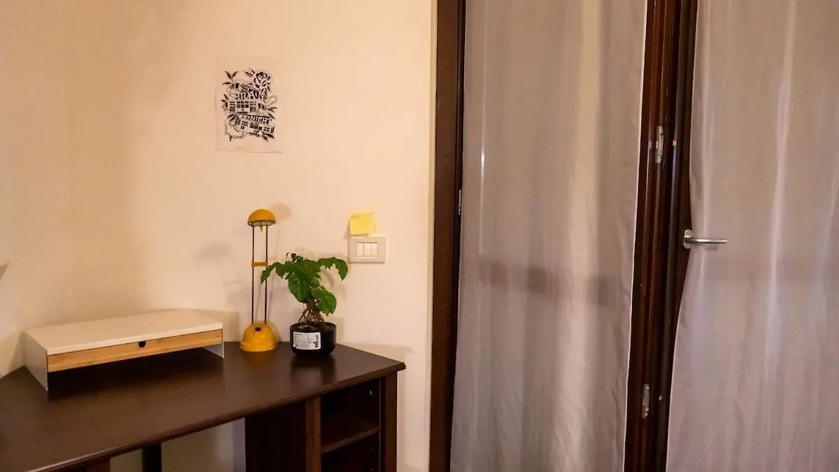 Luce Place Authentic Getaway Milaan 0*,  Italië